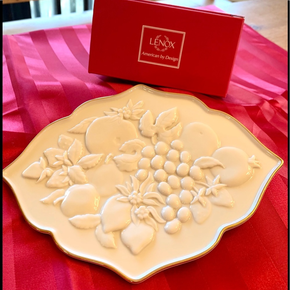 Lenox “Fruits of Life” Trivet
